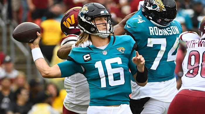 Trevor Lawrence throws a pass in Week 1 against the Commanders.